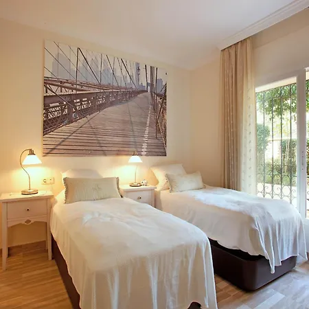 Apartment Charming With Pool *