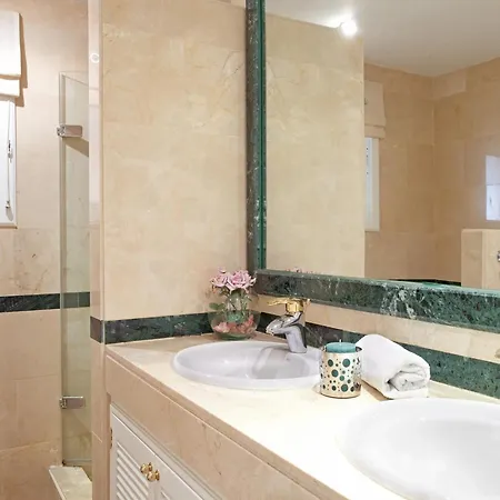 Charming With Pool Marbella